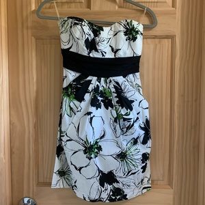Speechless floral sundress with pockets; Size 5